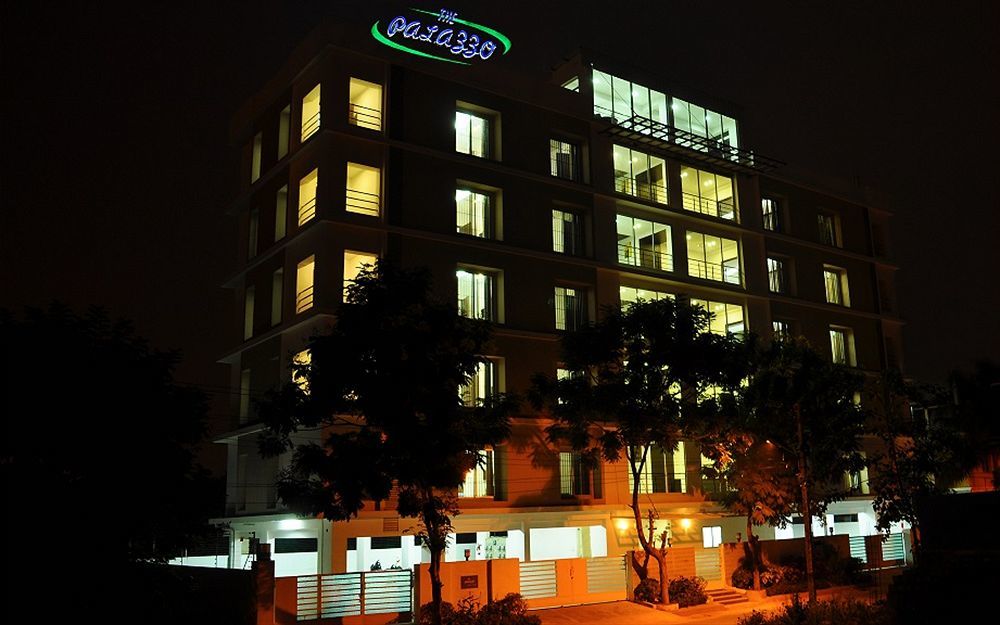 The Palazzo Hotel Haidarábád Kültér fotó